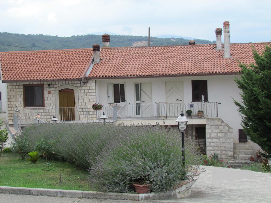 B&B Il Gheppio Campolattaro Exterior photo